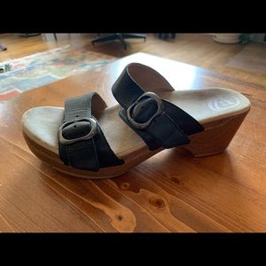 Black Dansko Sophie sandals 37